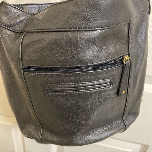 Bag  SALE Crossbody by Stone Mountain in Black Pebbled Leather - Picture 6 of 9